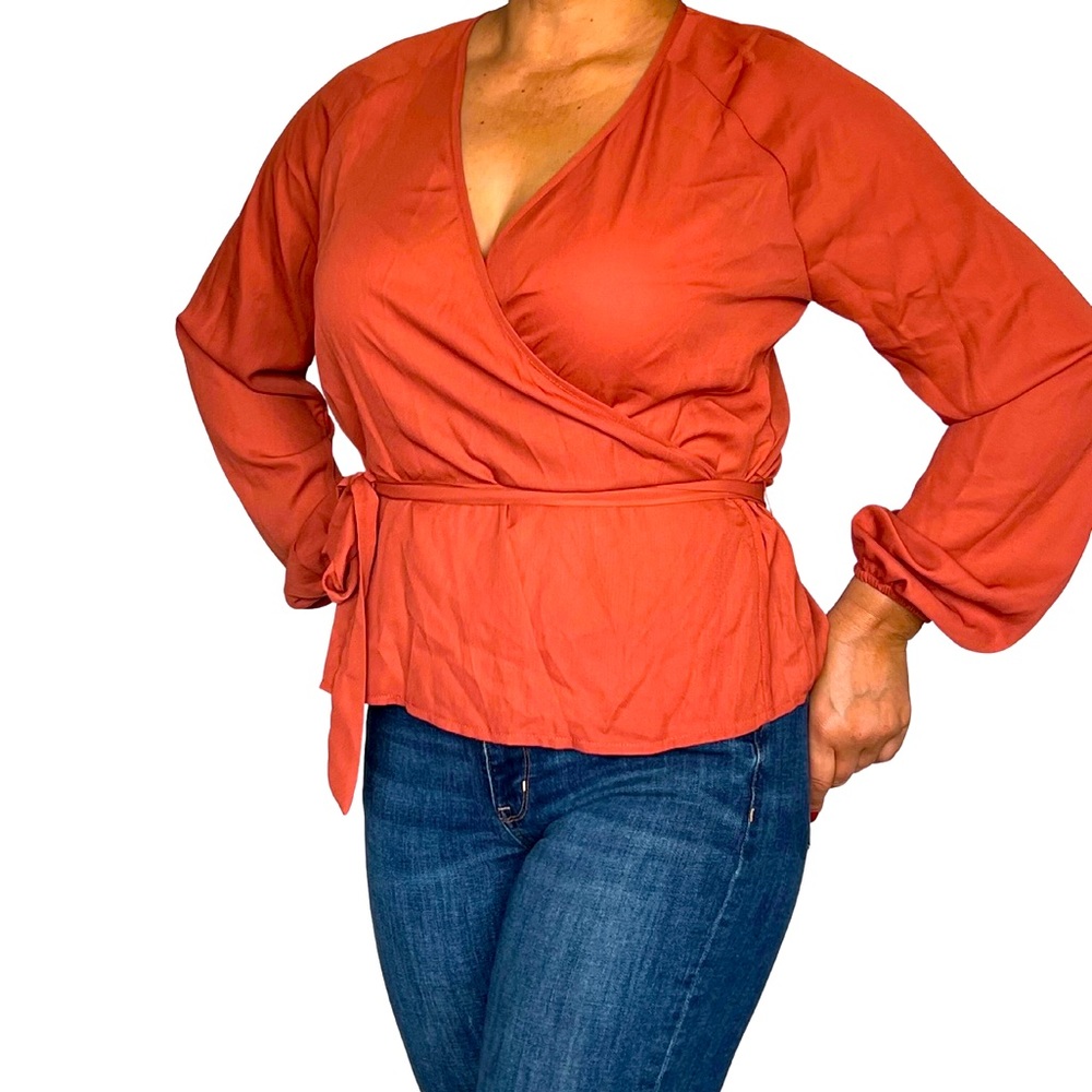 New orange top